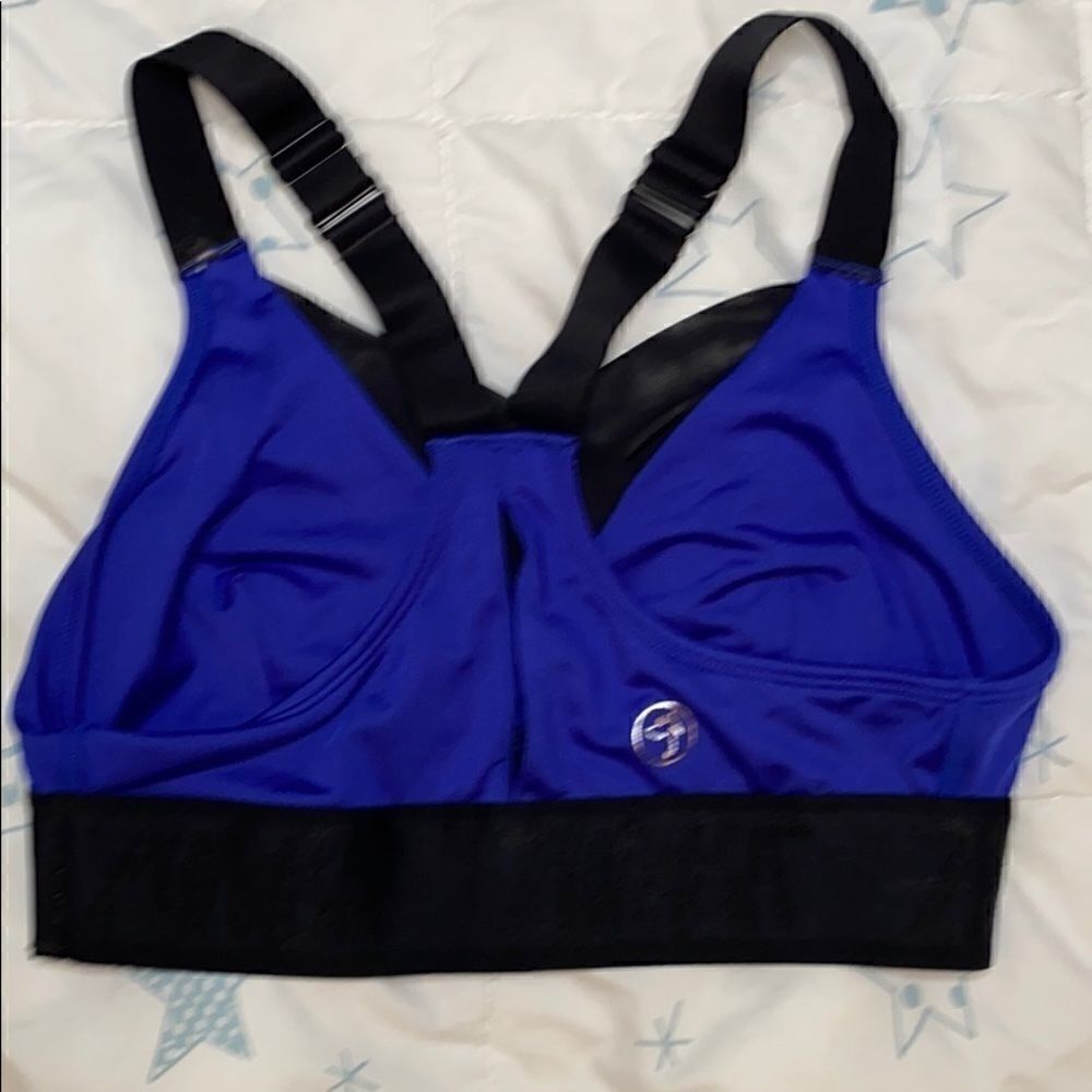 NWOT - Medium Zumba Bra - Picture 2 of 3